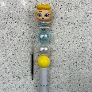 Rare Cinderella Doorables Pen with ink refill